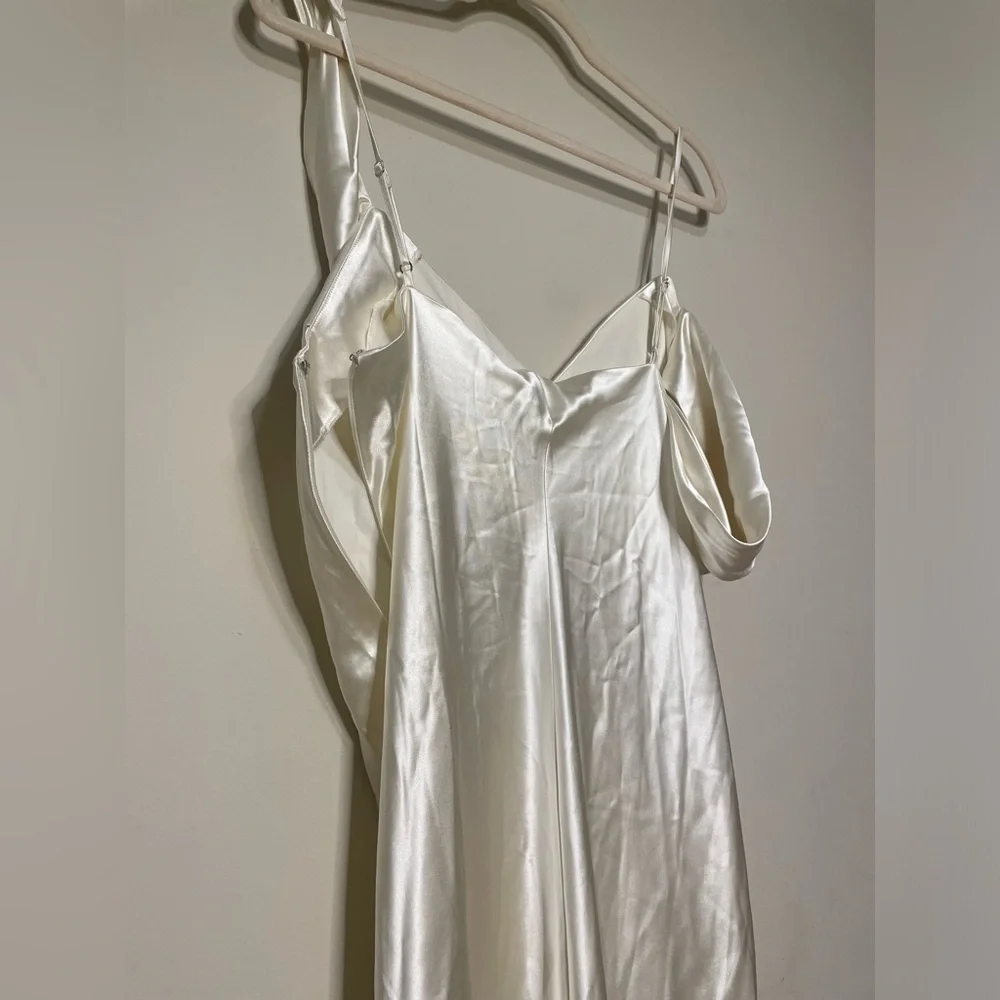 Reformation Ronda Luxe Ivory Bridal Gown NWT - Picture 11 of 11